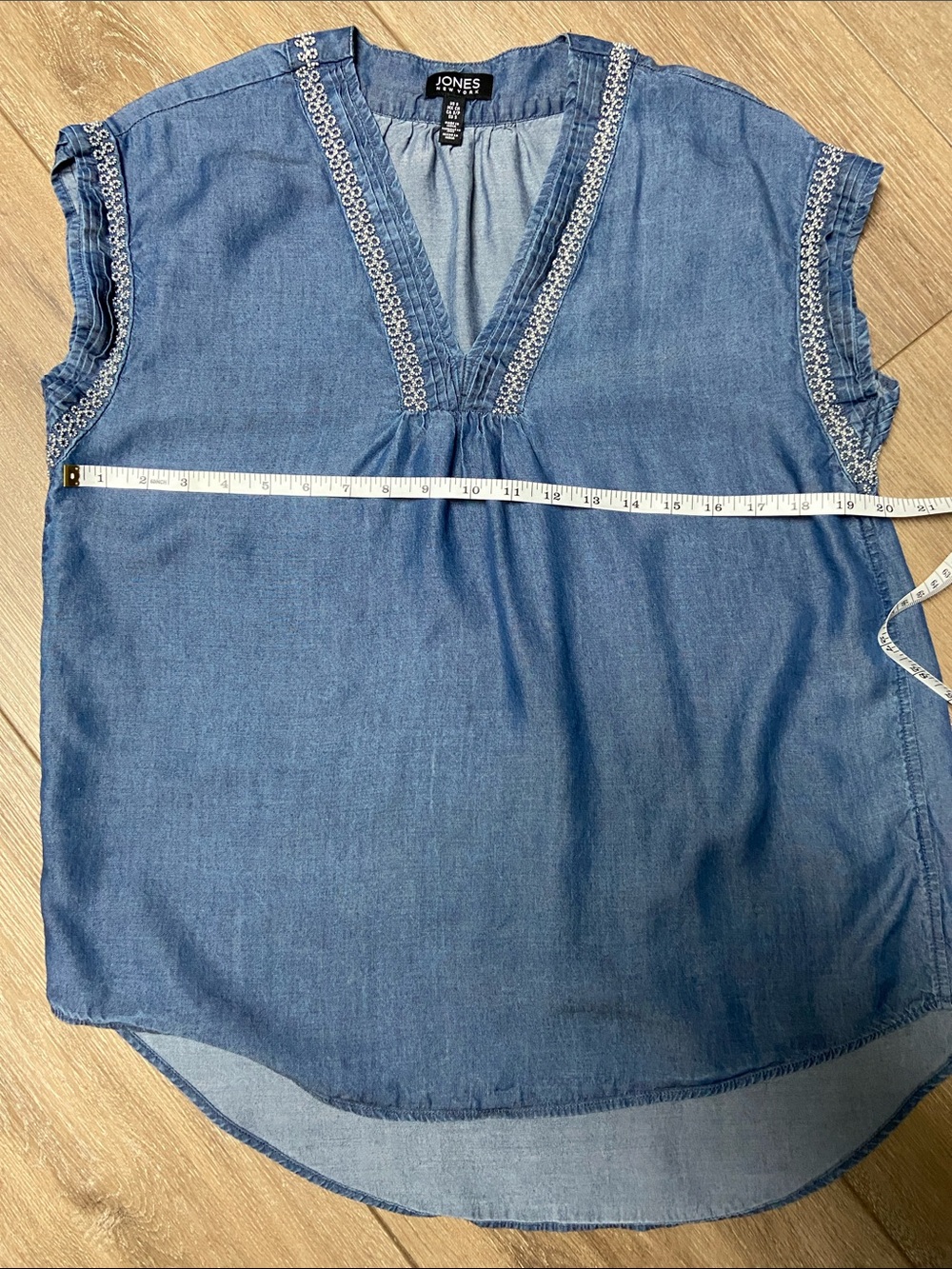 Jones New York Chambray V-Neck Sleeveless Tunic with Embroidered Trim